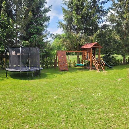 Urocza Kryjowka Ze Spa Lesko Exteriér fotografie