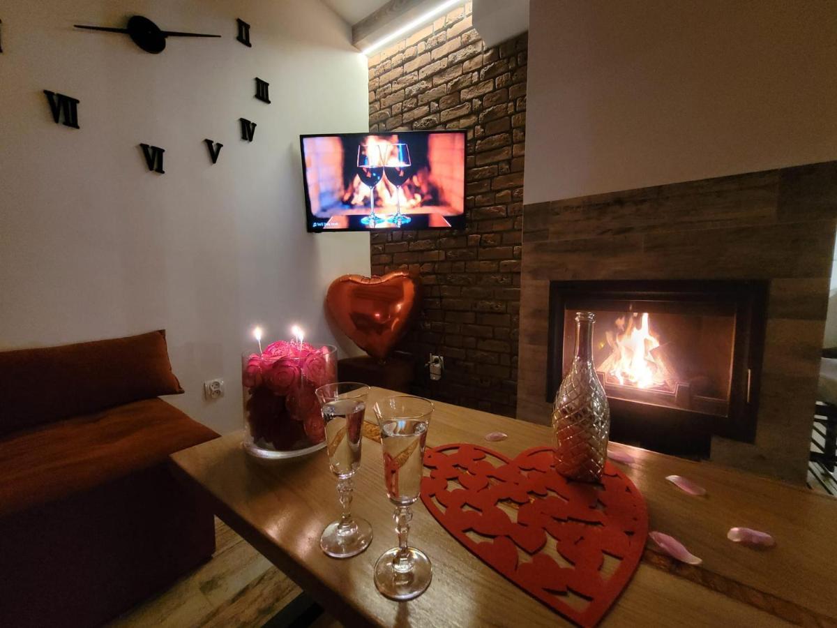 Urocza Kryjowka Ze Spa Lesko Exteriér fotografie