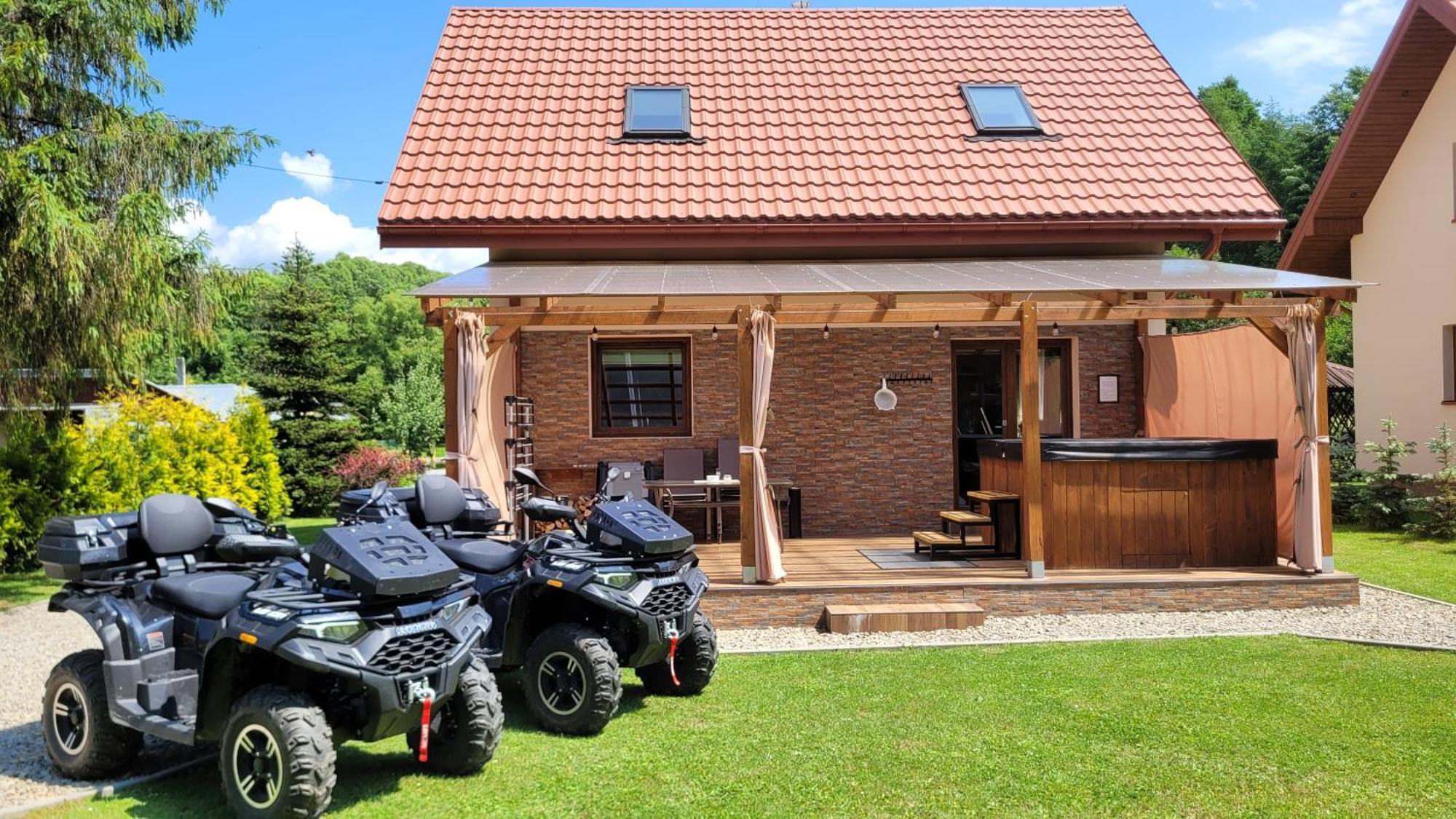 Urocza Kryjowka Ze Spa Lesko Exteriér fotografie